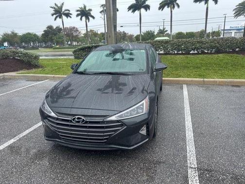 2020 Hyundai ELANTRA Limited