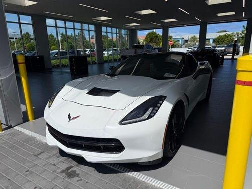 Arctic White 2015 Chevrolet Corvette Stingray Z51