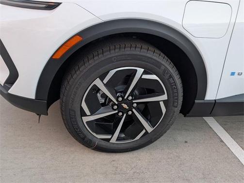 2026 Chevrolet Equinox EV LT 1