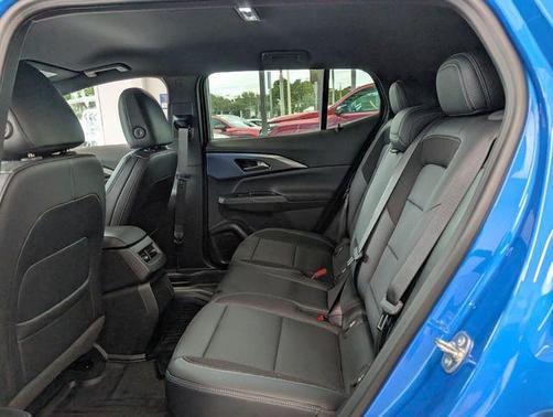 2024 Chevrolet Equinox EV LT