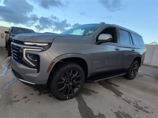 2025 Chevrolet Tahoe LS