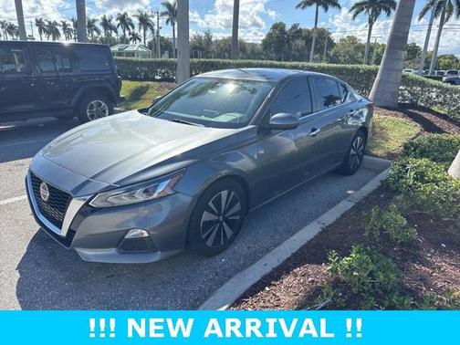 2021 Nissan Altima 2.5 SV