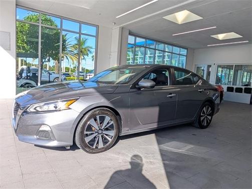 2021 Nissan Altima 2.5 SV