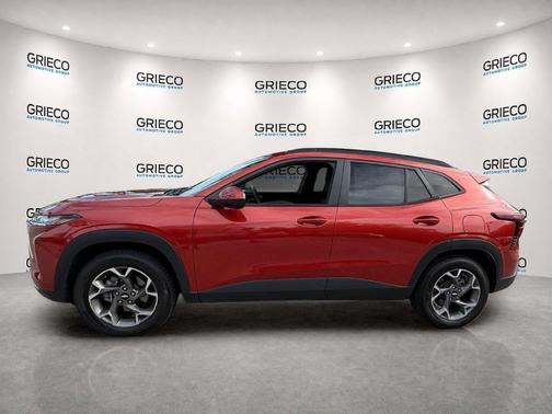 Cayenne Orange Metallic 2024 Chevrolet Trax LT