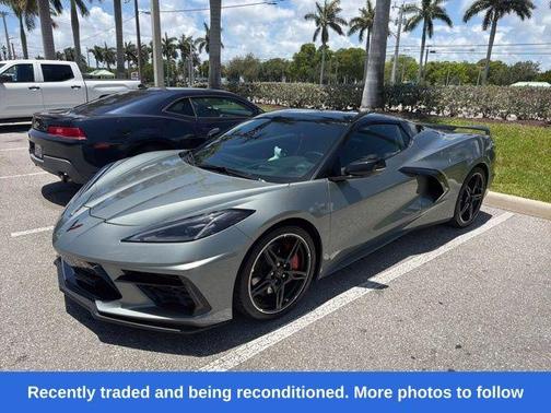 Gray Metallic 2022 Chevrolet Corvette Stingray w/2LT