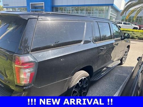 2021 Chevrolet Suburban RST