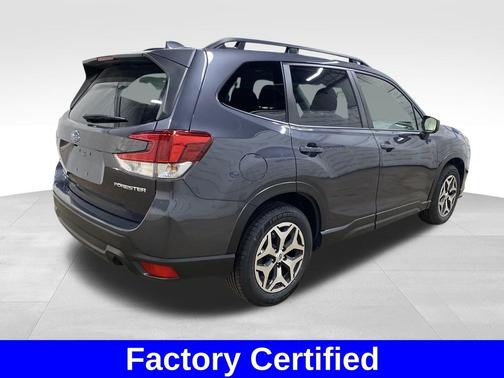 2022 Subaru Forester Premium