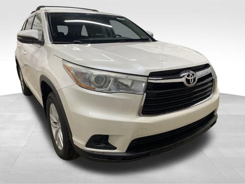 2015 Toyota Highlander LE
