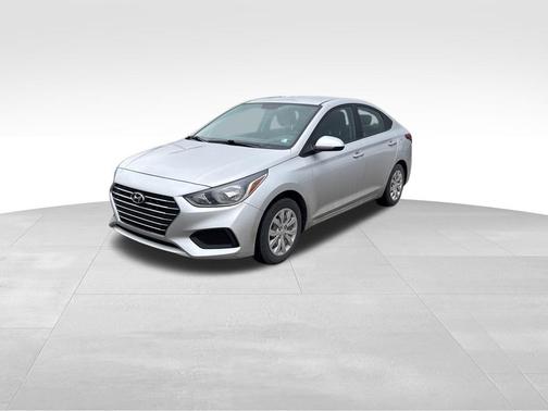 2022 Hyundai Accent SE