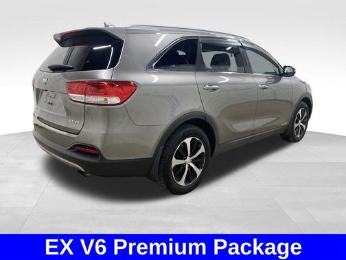 Titanium Silver 2016 Kia Sorento EX