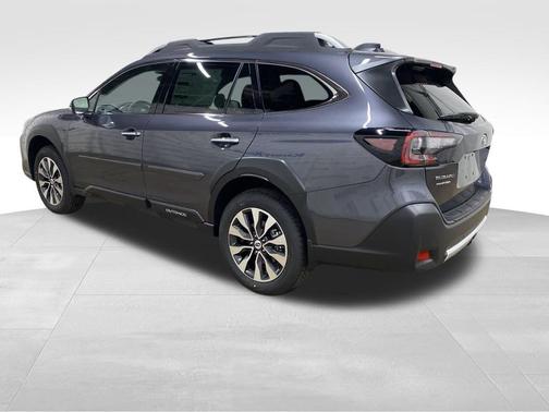 2025 Subaru Outback Touring
