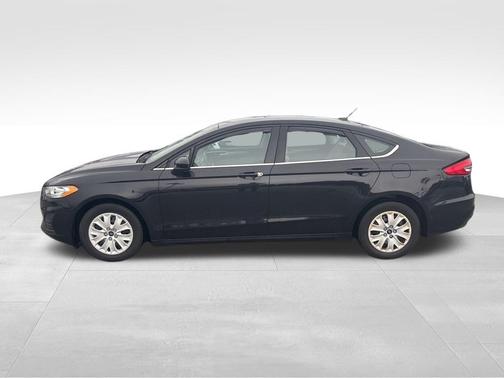 2019 Ford Fusion S