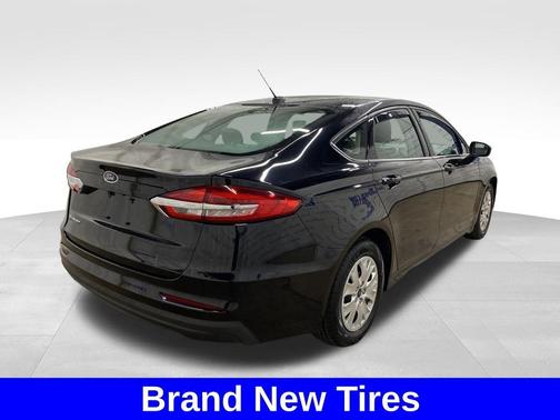 2019 Ford Fusion S