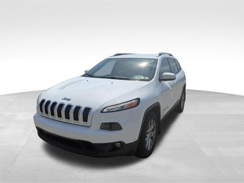 Bright White Clearcoat 2016 Jeep Cherokee Latitude
