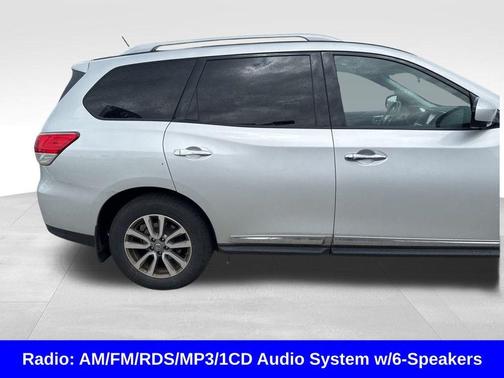 2016 Nissan Pathfinder SL