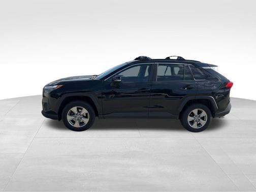 Black 2022 Toyota RAV4 XLE