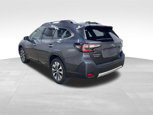 Magnetite Gray Metallic 2023 Subaru Outback Touring XT