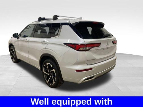 White Diamond 2022 Mitsubishi Outlander SEL