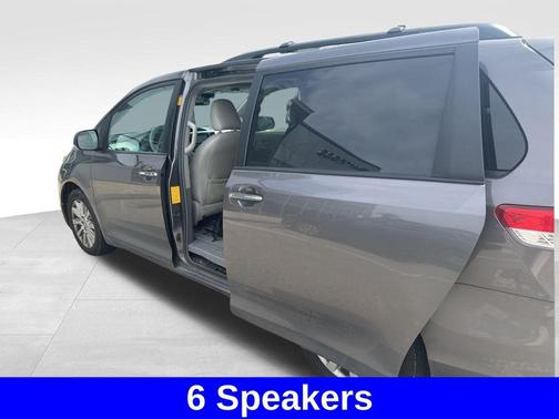 2014 Toyota Sienna XLE