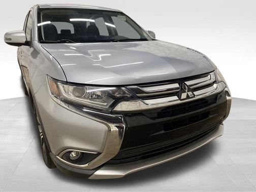 2016 Mitsubishi Outlander SE