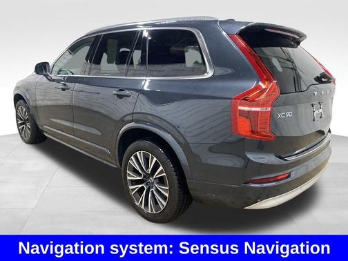 2022 Volvo XC90 T6 Momentum 7 Passenger