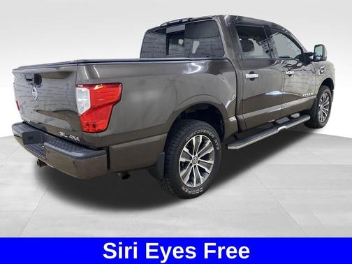 2017 Nissan Titan SL