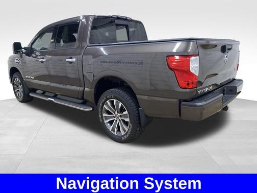 2017 Nissan Titan SL
