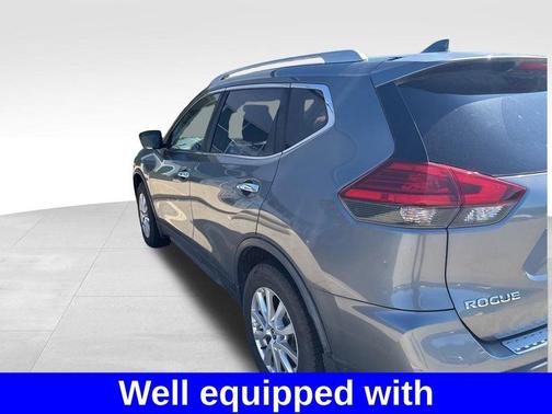 Gun Metallic 2017 Nissan Rogue SV