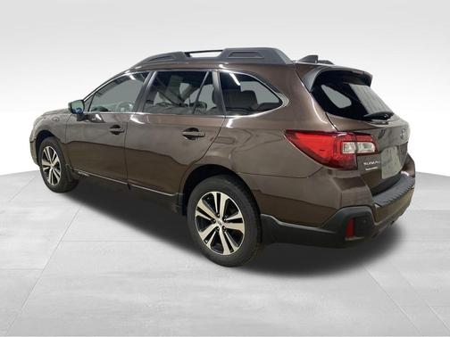 Cinnamon Brown Pearl 2019 Subaru Outback 3.6R Limited