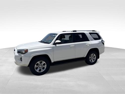 Super White 2019 Toyota 4Runner SR5