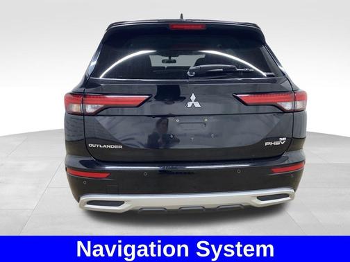 2024 Mitsubishi Outlander PHEV SE