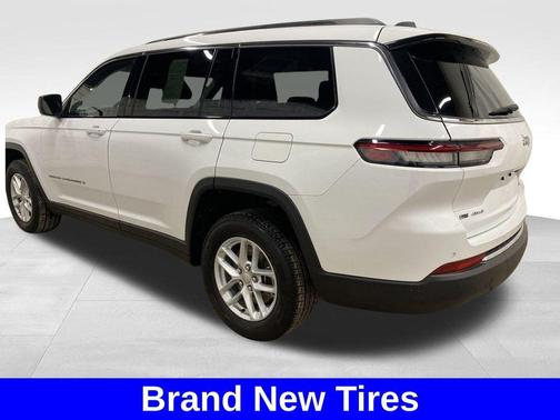 2022 Jeep Grand Cherokee L Laredo