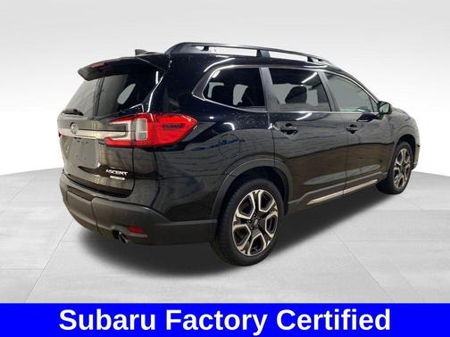 Crystal Black Silica 2023 Subaru Ascent Limited 8-Passenger