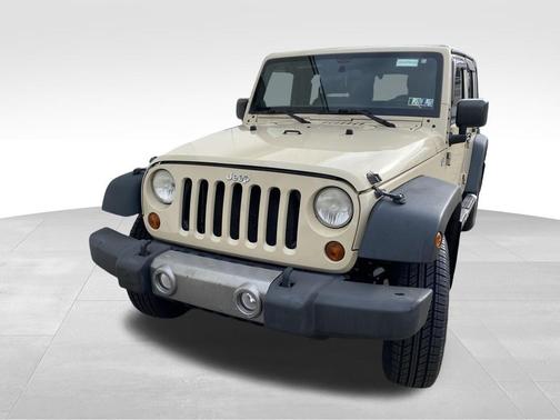 2011 Jeep Wrangler Unlimited Sahara