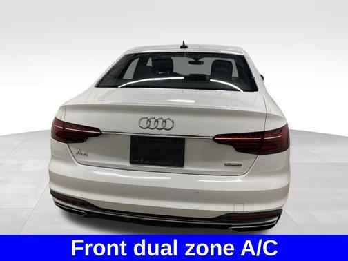 2022 Audi A4 45 S line Prestige