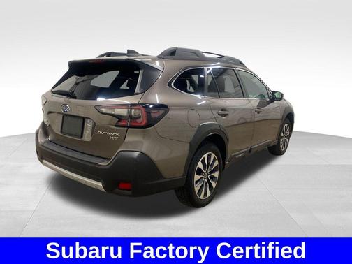 Brilliant Bronze Metallic 2023 Subaru Outback Limited XT