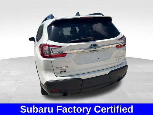 Crystal White Pearl 2023 Subaru Ascent Limited 7-Passenger