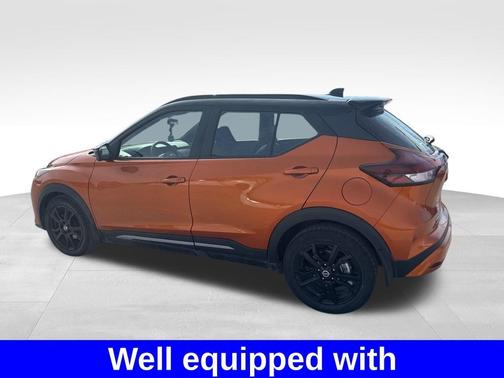 2021 Nissan Kicks SR