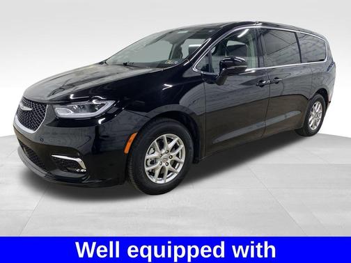 2024 Chrysler Pacifica Touring-L