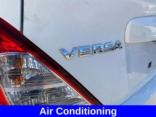 2019 Nissan Versa 1.6 S+