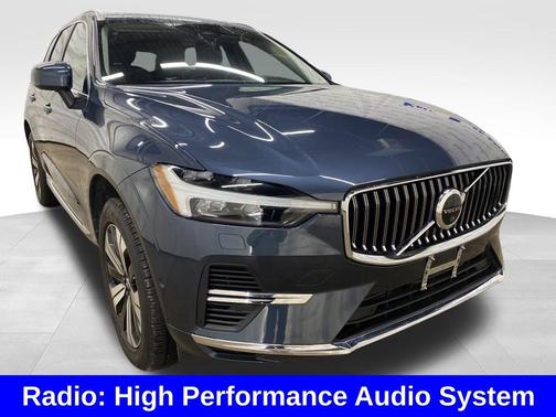 2023 Volvo XC60 Recharge Plug-In Hybrid T8 Plus Bright Theme
