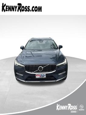 2023 Volvo XC60 Recharge Plug-In Hybrid T8 Plus Bright Theme