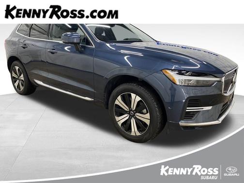 2023 Volvo XC60 Recharge Plug-In Hybrid T8 Plus Bright Theme