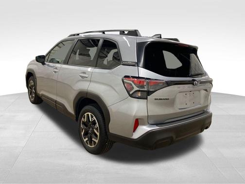 Ice Silver Metallic 2025 Subaru Forester Premium