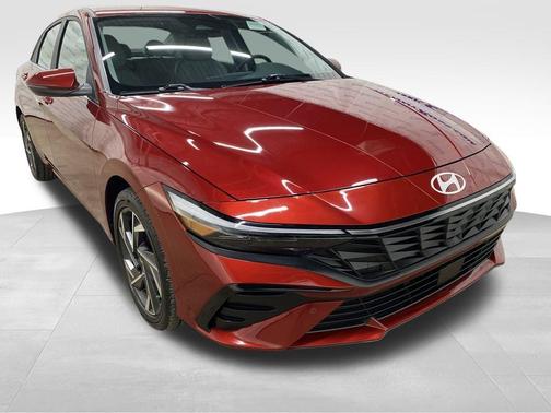 2024 Hyundai ELANTRA HEV Limited