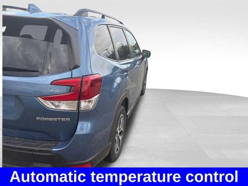 Horizon Blue Pearl 2021 Subaru Forester Premium