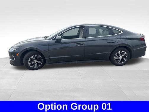 2022 Hyundai SONATA Hybrid Blue