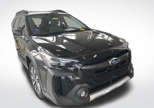 Crystal Black Silica 2023 Subaru Outback Limited