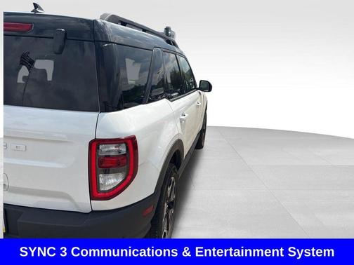 Oxford White 2022 Ford Bronco Sport Outer Banks