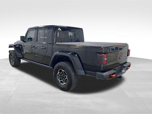 Black Clearcoat 2021 Jeep Gladiator Mojave
